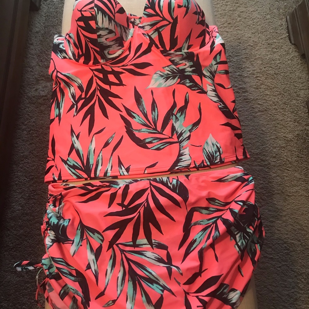 Old Navy Two Piece Swimsuit